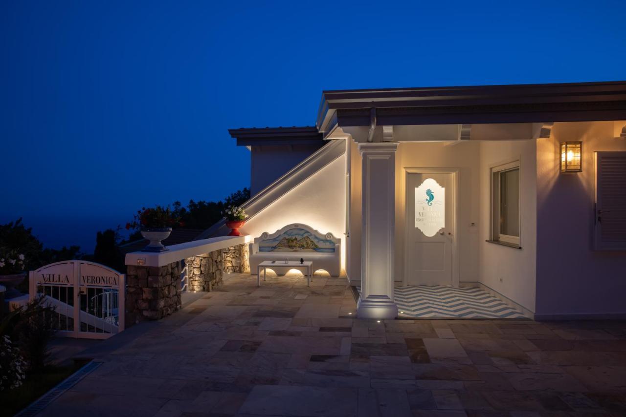 Villa Veronica Luxury Suite In Amalfi Coast ピアーノ・ディ・ソッレント エクステリア 写真