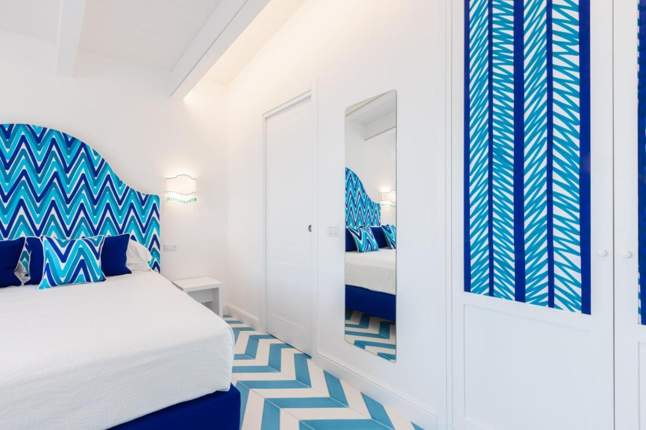 Villa Veronica Luxury Suite In Amalfi Coast ピアーノ・ディ・ソッレント エクステリア 写真