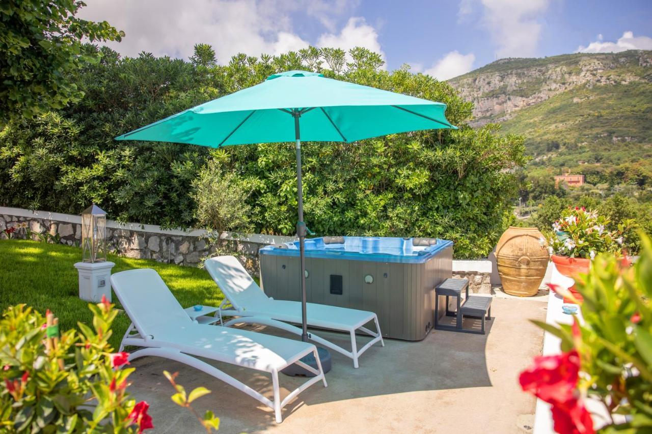 Villa Veronica Luxury Suite In Amalfi Coast ピアーノ・ディ・ソッレント エクステリア 写真