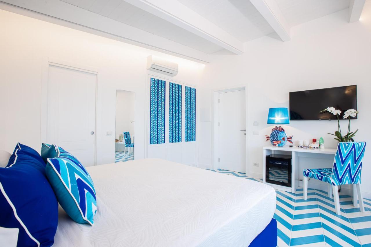 Villa Veronica Luxury Suite In Amalfi Coast ピアーノ・ディ・ソッレント エクステリア 写真