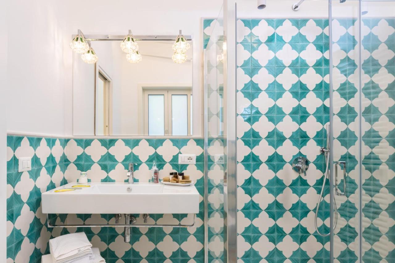 Villa Veronica Luxury Suite In Amalfi Coast ピアーノ・ディ・ソッレント エクステリア 写真