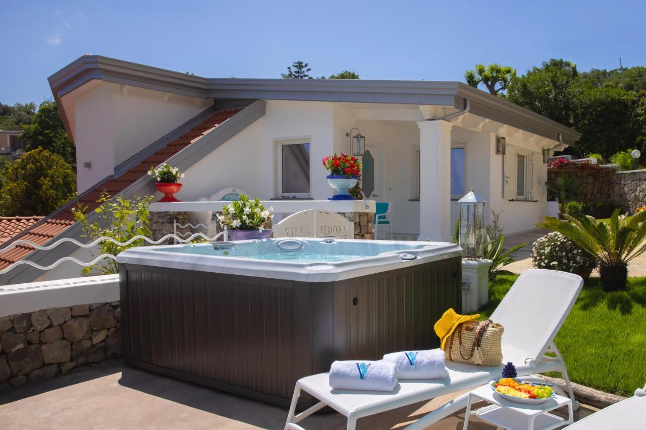 Villa Veronica Luxury Suite In Amalfi Coast ピアーノ・ディ・ソッレント エクステリア 写真
